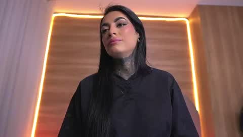 Danna Berlin  online show from July 2026 07:11:01 PM