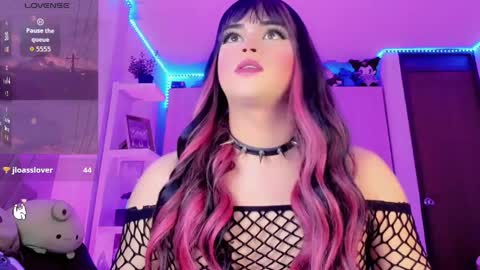 dannadolls online show from April 2026 05:32:01 PM