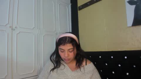 Danna Garza online show from February 2025 04:35:01 AM