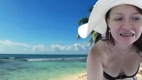 Snapshot of dannatiny chatting on January 2025 03:28:01 PM Danna online show from January 2025 03:28:01 PM