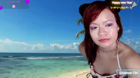 Snapshot of dannatiny chatting on January 2025 09:48:01 AM Danna online show from January 2025 09:48:01 AM