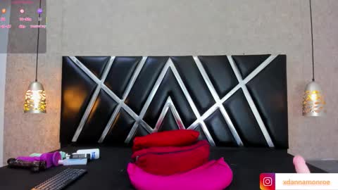 Danna Monroe  online show from December 2025 04:50:02 AM