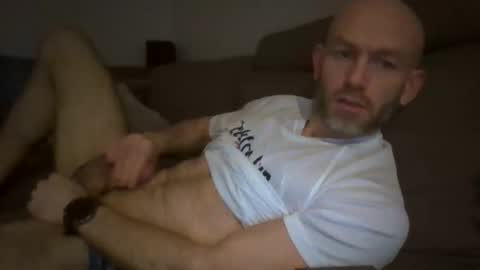 Snapshot of danny81boy chatting on February 2025 09:58:01 PM danny81boy online show from February 2025 09:58:01 PM