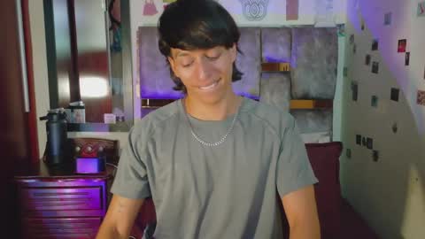 phantom555 online show from April 2026 09:28:01 PM