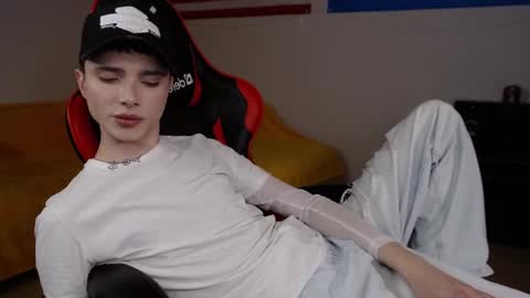 Danny online show from November 2025 01:55:01 PM