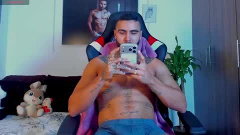 Snapshot of danny_wilson1 chatting on April 2026 12:37:01 PM Danny Willson online show from April 2026 12:37:01 PM