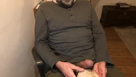 Snapshot of dannybuoy2 chatting on January 2025 11:24:01 PM dannybuoy2 online show from January 2025 11:24:01 PM