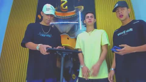 dante_brown1 online show from December 2025 05:27:02 AM