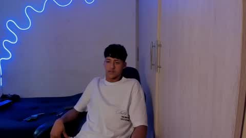 dante_martinez1 online show from April 2026 08:06:01 PM