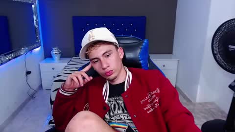 Dante online show from January 2025 08:53:01 PM