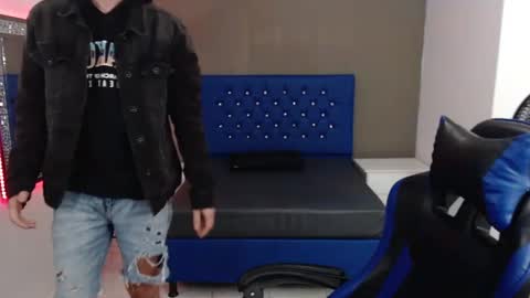 Dante online show from February 2025 12:44:02 PM