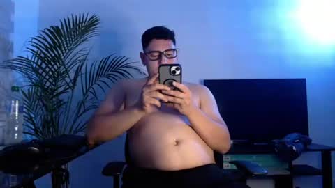 Snapshot of dante_xo chatting on July 2026 11:43:01 PM A L E J A N D R O online show from July 2026 11:43:01 PM