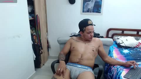 Snapshot of dantebig_22 chatting on January 2025 03:52:01 PM dantebig_22 online show from January 2025 03:52:01 PM