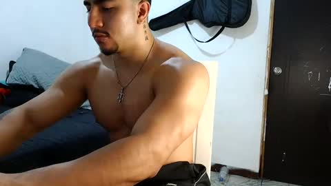 Dante Vicius online show from November 2025 09:50:02 AM