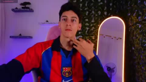 dantevoss_ online show from June 2026 11:31:01 AM