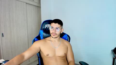 Dantraxx online show from December 2025 03:03:02 AM