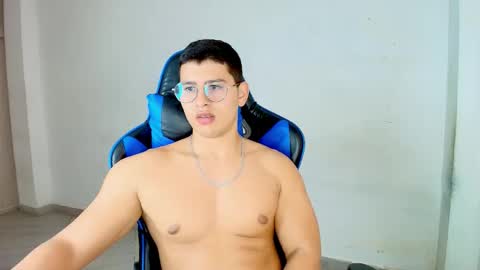 Dantraxx online show from March 2026 08:27:02 PM