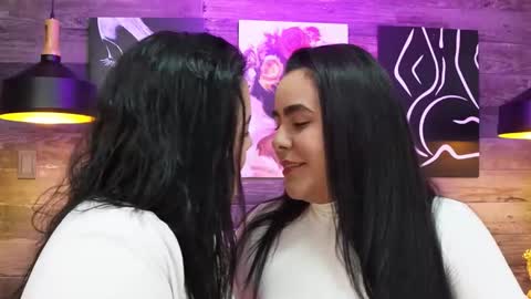 Dany And Alexa online show from March 2026 01:06:02 PM