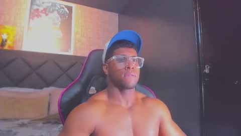 Dany online show from November 2025 08:53:01 PM