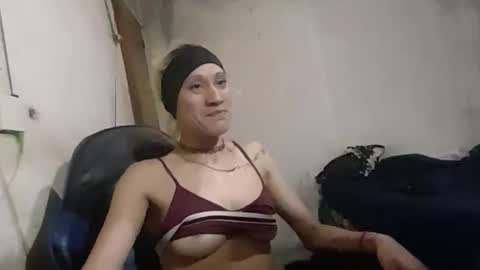 Snapshot of danycami1999960219 chatting on March 2026 08:32:02 AM Cami y Dany online show from March 2026 08:32:02 AM