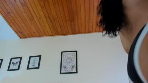 Snapshot of daphne_24 chatting on October 2025 12:27:01 PM Antonella Mora online show from October 2025 12:27:01 PM