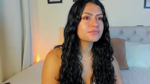 Snapshot of daphne_24 chatting on November 2025 12:53:02 PM Antonella Mora online show from November 2025 12:53:02 PM