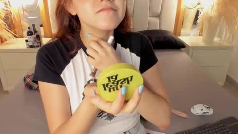 daphne_and_roger online show from September 2025 11:32:01 AM