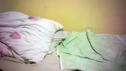 daphne online show from April 2026 08:33:01 PM