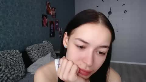 Snapshot of daphne_darkthorn chatting on November 2025 12:27:02 PM Daphne Darkthorn online show from November 2025 12:27:02 PM