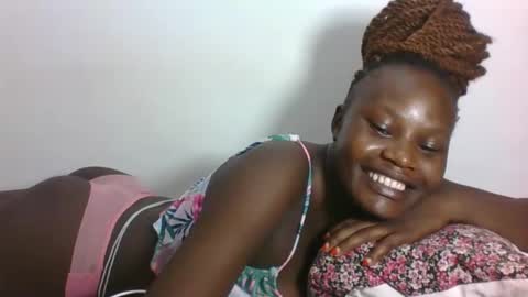 ESTHER online show from February 2026 06:31:01 PM