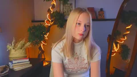 Kami online show from October 2025 04:13:01 AM