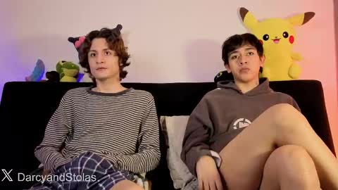 darcy_and_stolas online show from April 2026 08:01:02 AM