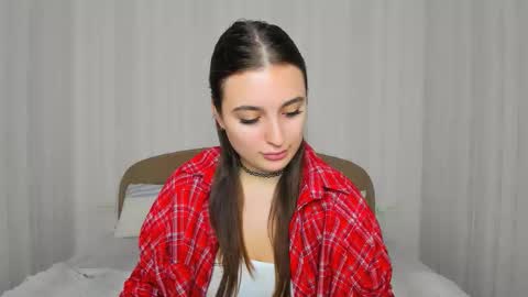 daria_de_luxe online show from November 2025 07:41:02 PM