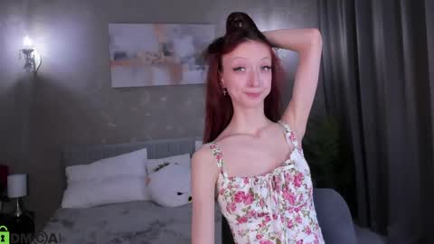Snapshot of daria_j chatting on May 2026 12:23:02 PM Daria J online show from May 2026 12:23:02 PM