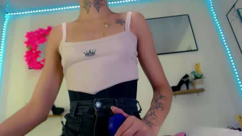 Dary online show from April 2026 10:43:02 PM