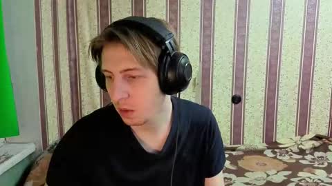 darienlarge online show from December 2025 05:03:01 AM