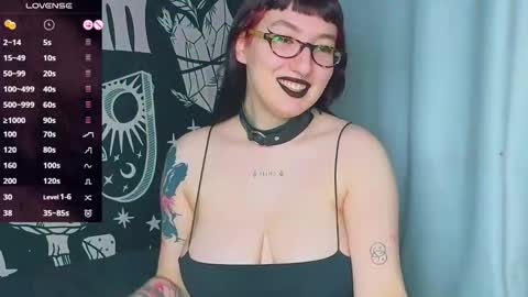 Snapshot of dario_doll_ chatting on October 2025 12:20:01 AM Daria online show from October 2025 12:20:01 AM
