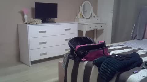 darishechka online show from November 2025 07:35:02 PM