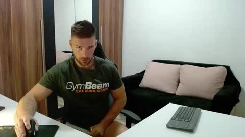 darius_94 online show from October 2025 04:20:02 AM