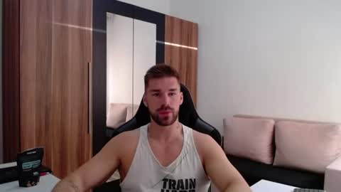 darius_94 online show from June 2026 03:57:02 AM