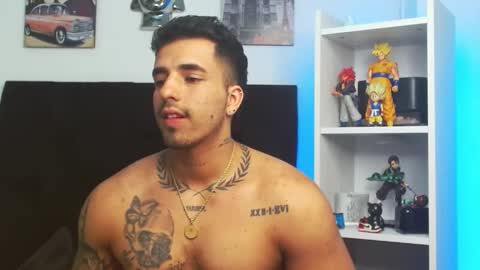 Darius Phoenix  online show from March 2025 03:33:01 AM