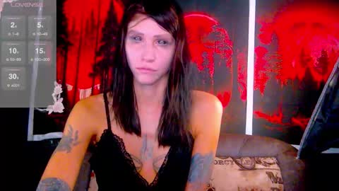 dark_briilliant online show from December 2025 02:22:02 PM