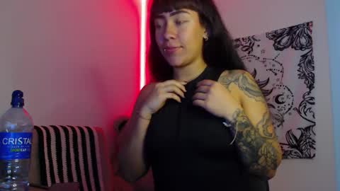 Snapshot of dark_cherry2 chatting on September 2025 06:46:02 PM Ximena  online show from September 2025 06:46:02 PM