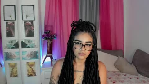 dark_flama online show from April 2026 12:49:02 AM