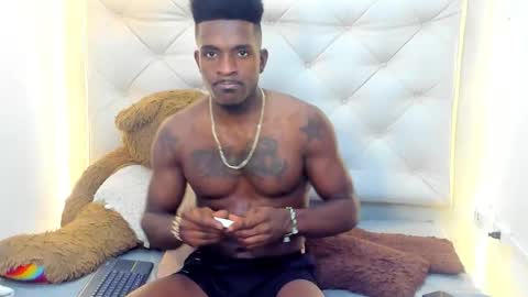 dark_king01 online show from February 2026 07:42:02 PM