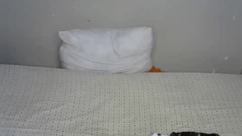 dark_lovly online show from October 2025 07:20:02 AM