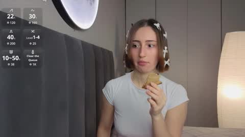 Emily online show from February 2026 07:23:01 AM