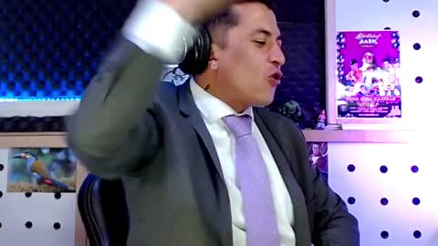 Snapshot of darko0717 chatting on January 2025 02:46:01 PM DARKO0717 online show from January 2025 02:46:01 PM