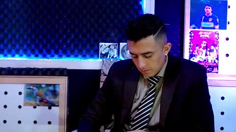 Snapshot of darko0717 chatting on February 2025 01:37:02 PM DARKO0717 online show from February 2025 01:37:02 PM