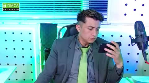 Snapshot of darko0717 chatting on October 2025 01:44:02 PM DARKO0717 online show from October 2025 01:44:02 PM